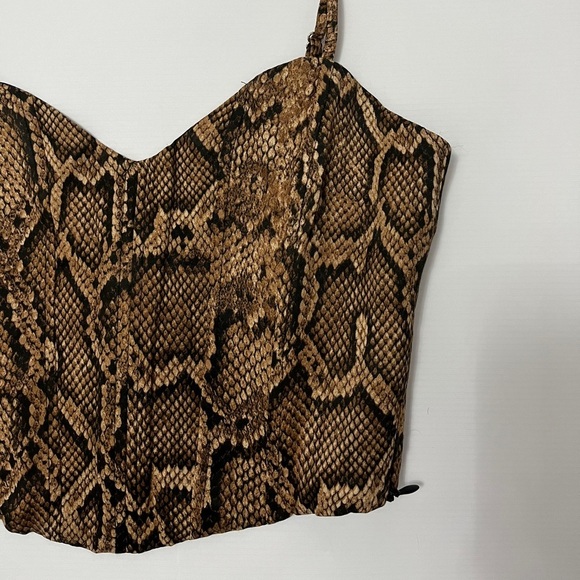 Brand new ZARA snake skin crop top- size small - Picture 2 of 7